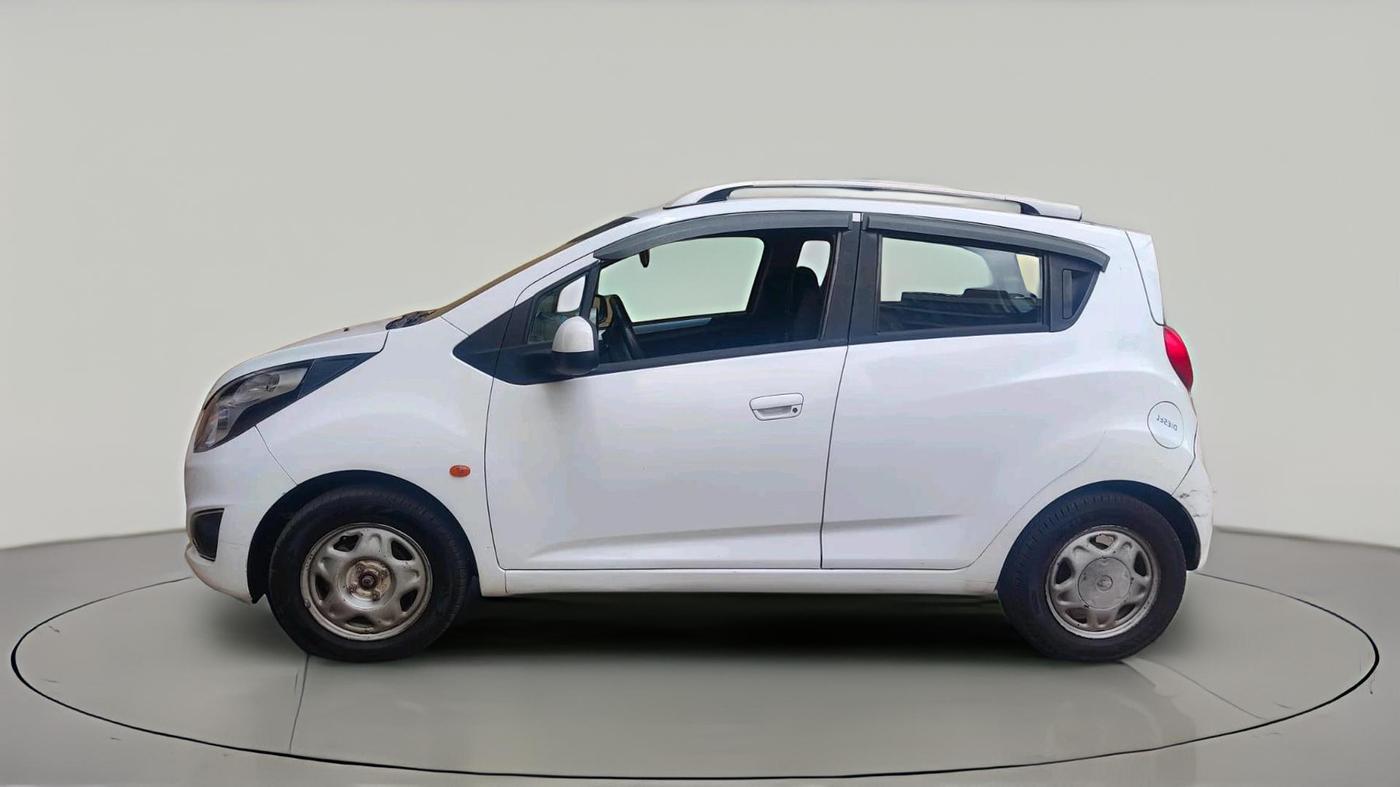 2015 Chevrolet Beat LT DIESEL, Diesel, Manual, 2,80,054 km, exterior