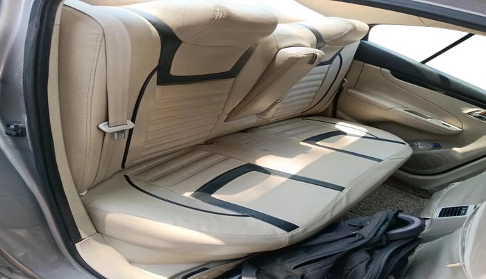 2015 Maruti Ciaz ZDI SHVS, Diesel, Manual, 1,13,482 km, interior