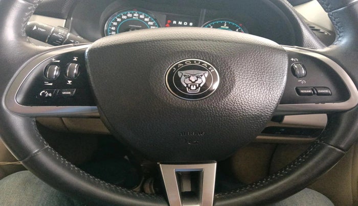 2015 Jaguar XF 2.2 DIESEL LUXURY, Diesel, Automatic, 18,678 km, interior