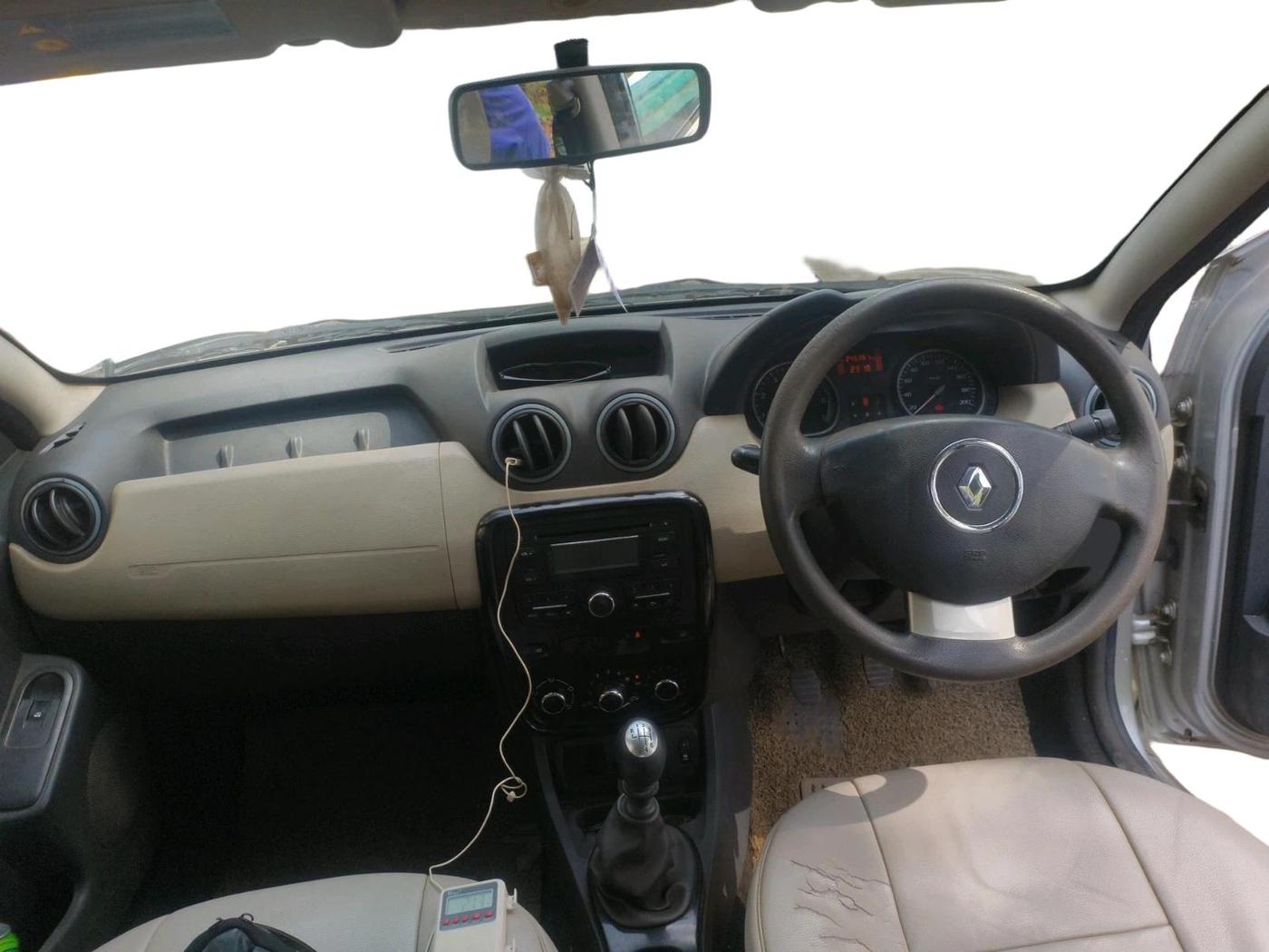 2014 Renault Duster 110 PS RXL DIESEL, Diesel, Manual, 2,45,361 km, interior