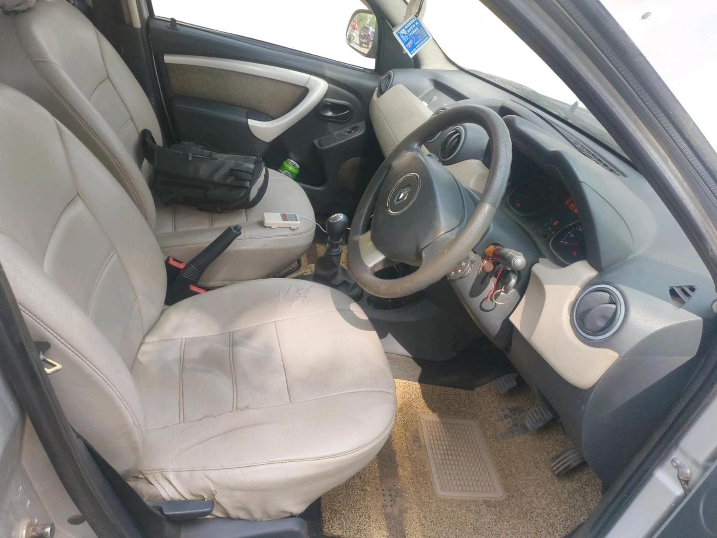 2014 Renault Duster 110 PS RXL DIESEL, Diesel, Manual, 2,45,361 km, interior