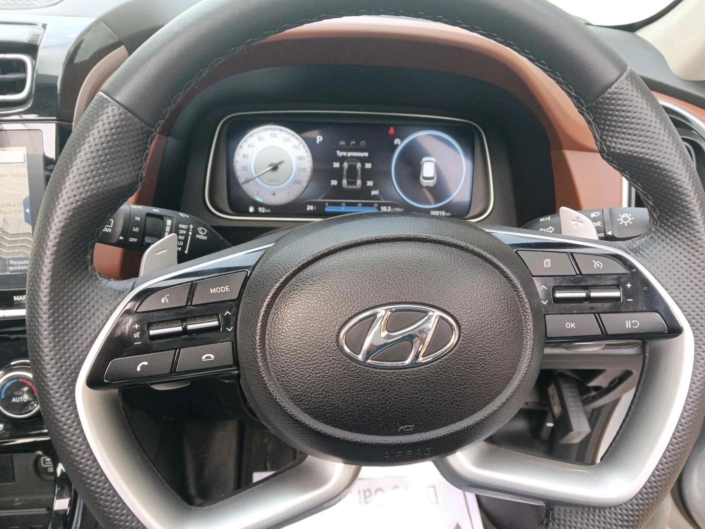2023 Hyundai ALCAZAR Platinum (O) Turbo DCT 7 Str, Petrol, Automatic, 20,915 km, interior