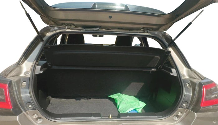 2024 Maruti Swift VXI, Petrol, Manual, 8,000 km, exterior