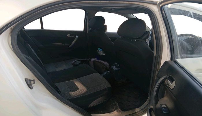 2014 Ford Fiesta TREND DIESEL, Diesel, Manual, 1,14,448 km, interior