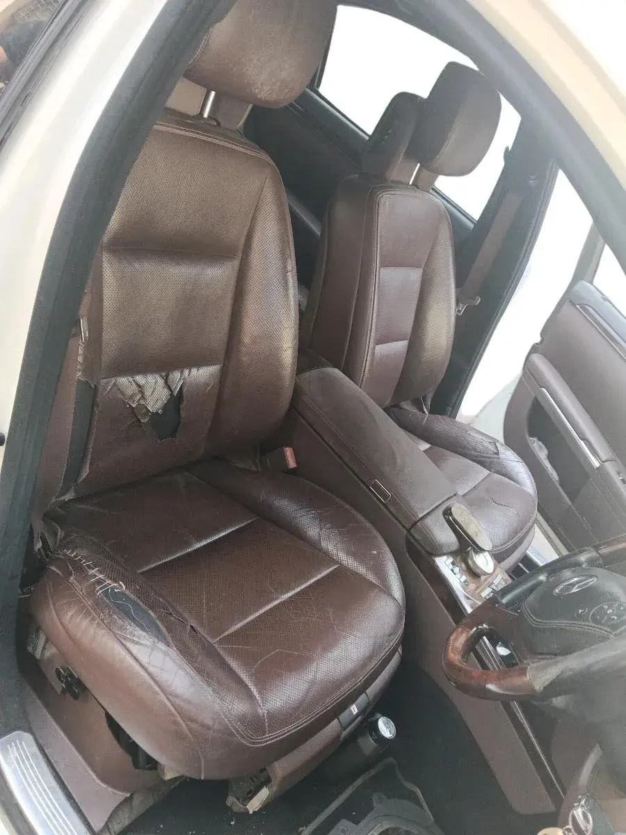 2011 Mercedes Benz S Class S350 CDI L V6, Diesel, Automatic, 1,88,824 km, interior