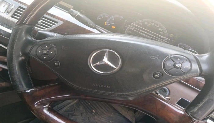 2011 Mercedes Benz S Class S350 CDI L V6, Diesel, Automatic, 1,88,824 km, interior