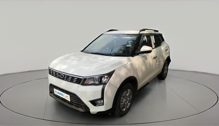 2022 Mahindra XUV300 W4 1.2 PETROL, Petrol, Manual, 43,704 km, exterior
