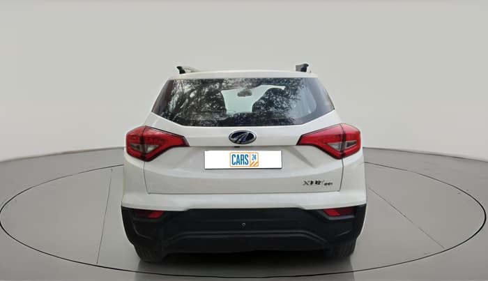 2022 Mahindra XUV300 W4 1.2 PETROL, Petrol, Manual, 43,704 km, exterior