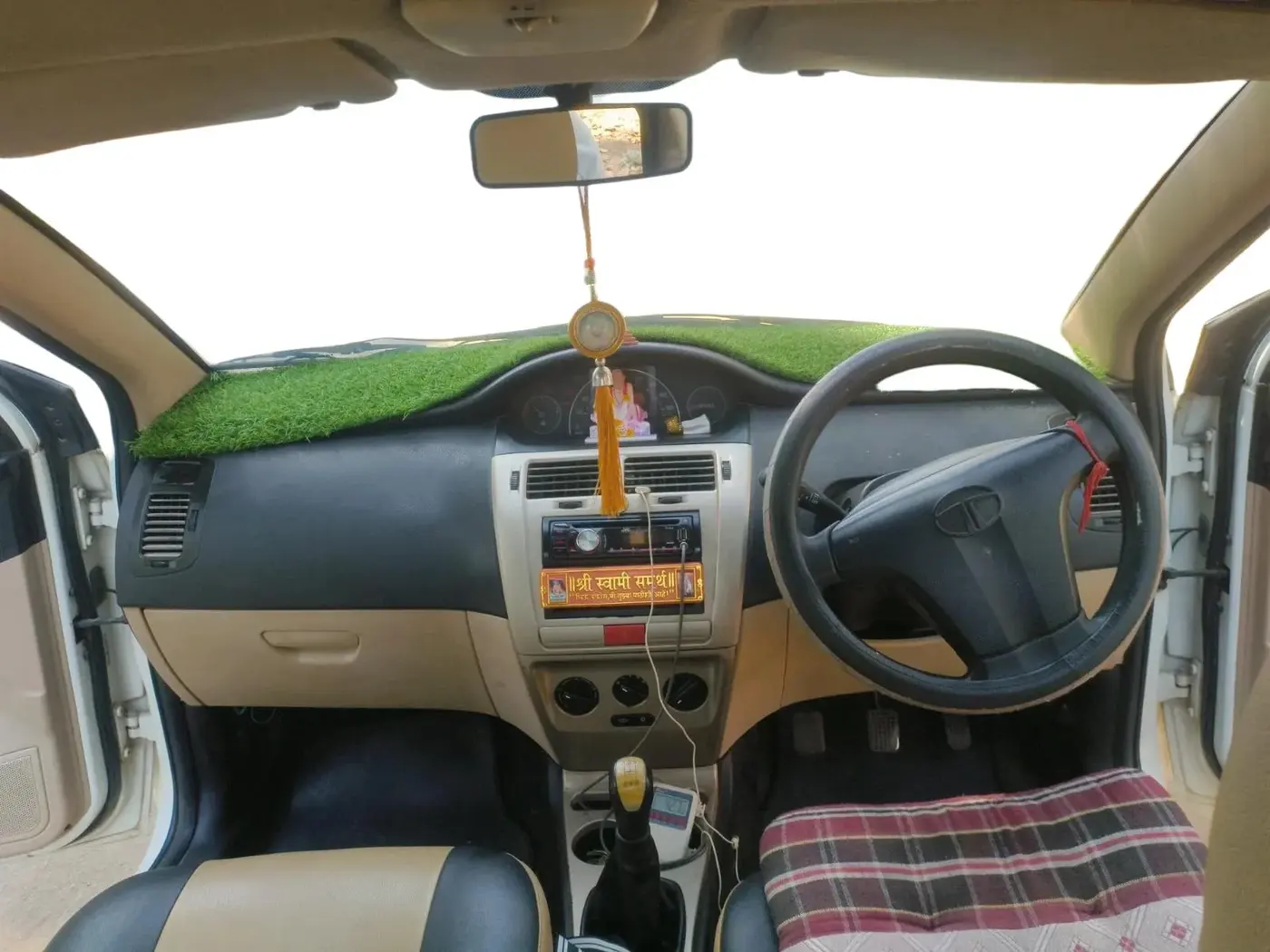 2012 Tata Indica Vista LS TDI, Diesel, Manual, 97,332 km, interior
