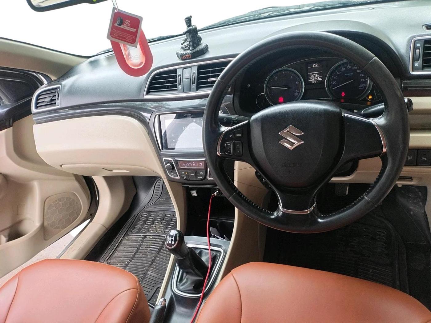 2015 Maruti Ciaz ZDI+ SHVS, Diesel, Manual, 3,53,943 km, interior