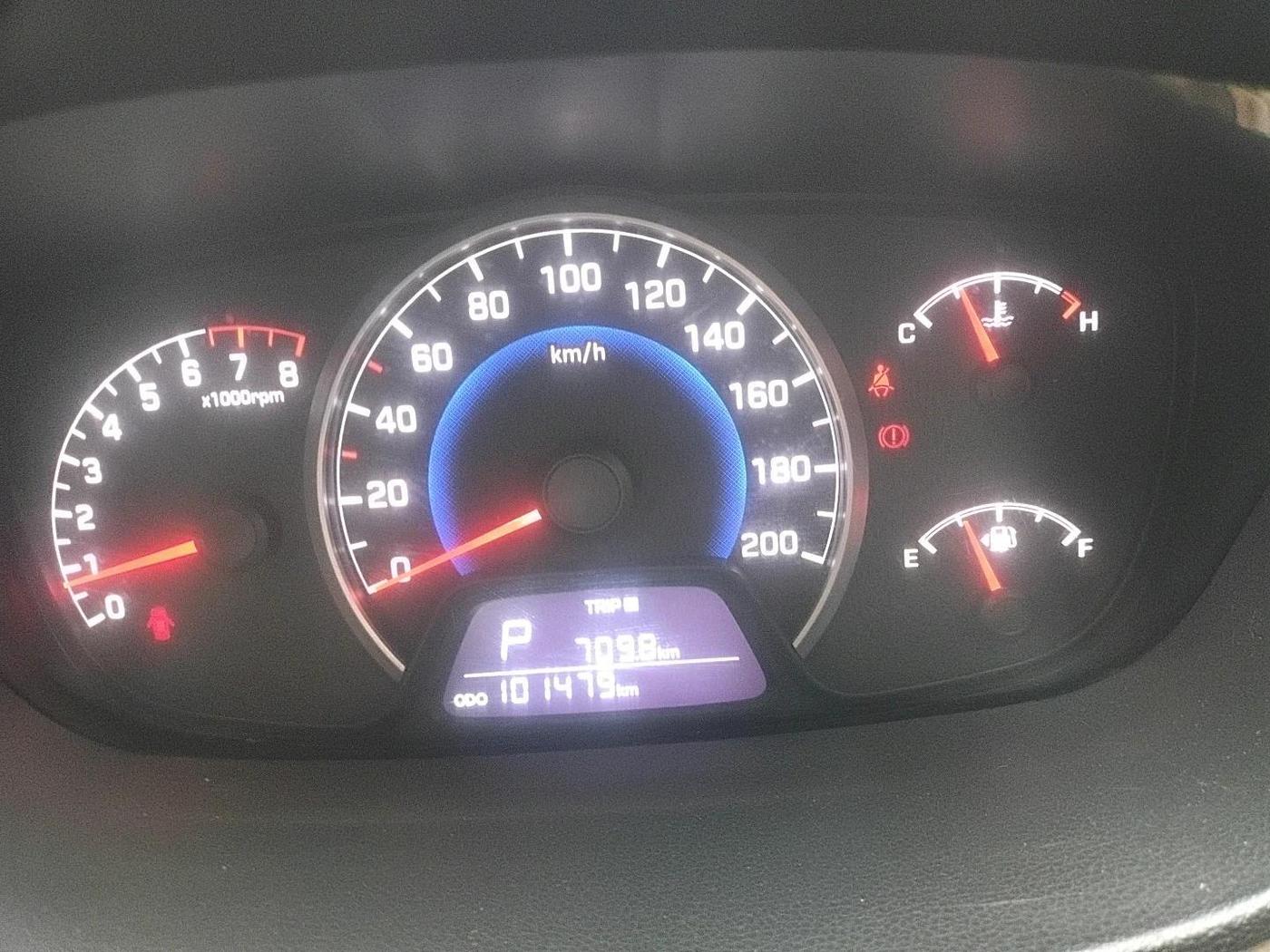 2014 Hyundai Grand i10 SPORTZ AT 1.2 KAPPA VTVT, Petrol, Automatic, 1,01,479 km, interior