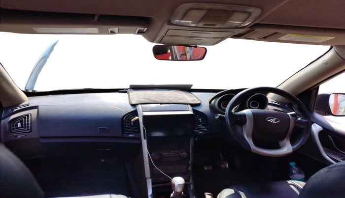 2012 Mahindra XUV500 W8, Diesel, Manual, 2,04,235 km, interior