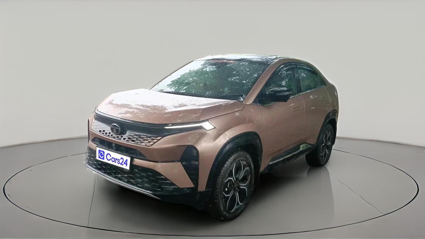 2025 Tata Curvv Accomplished S 1.5 Diesel 7DCA, Diesel, Automatic, 36,073 km, exterior