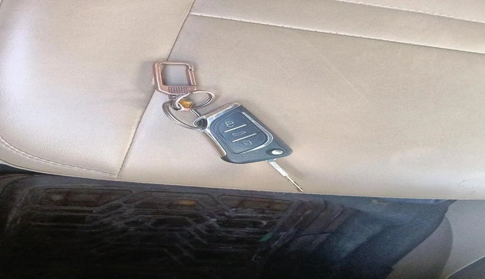 2010 Honda City 1.5L I-VTEC S MT, Petrol, Manual, 1,07,912 km, interior