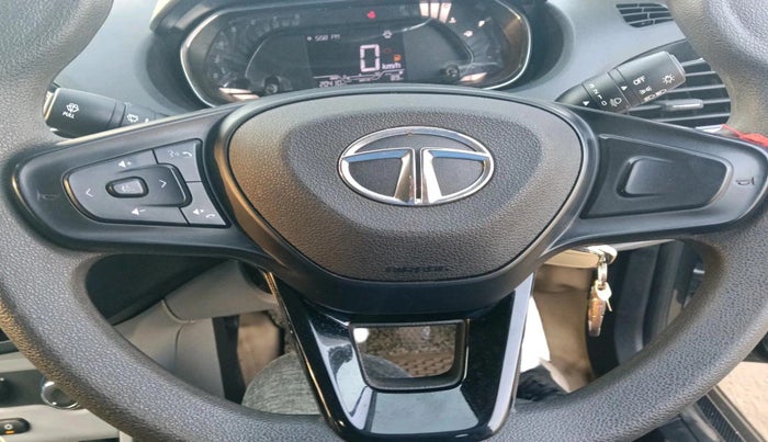 2022 Tata Tiago XT PETROL, Petrol, Manual, 20,410 km, interior