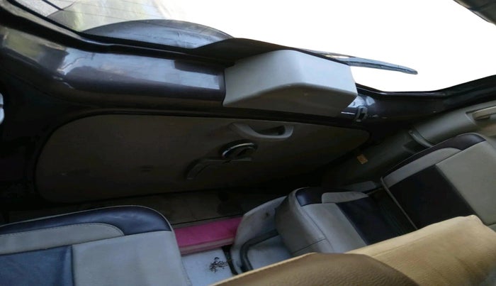 2014 Mahindra Quanto C8, Diesel, Manual, 46,766 km, interior