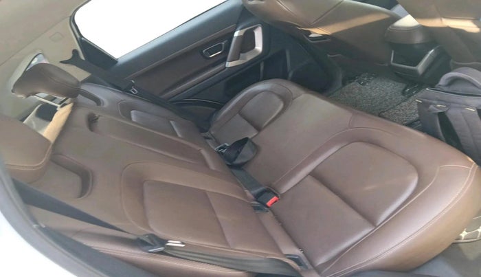 2020 Tata Harrier XZA 2.0L, Diesel, Automatic, 1,63,114 km, interior