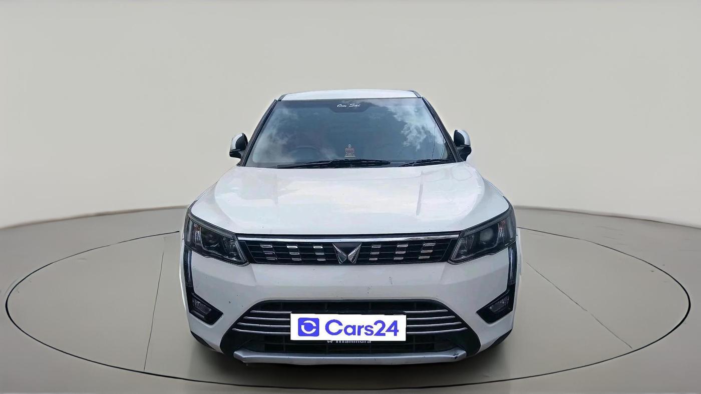 2023 Mahindra XUV300 W8 1.5 DIESEL, Diesel, Manual, 98,482 km, exterior