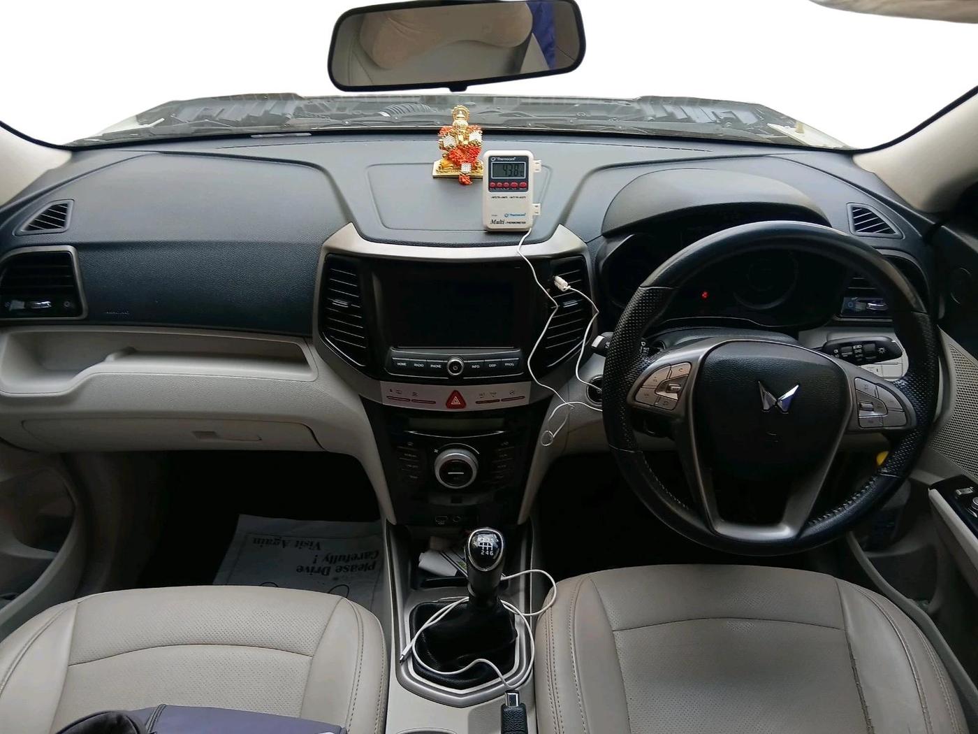 2023 Mahindra XUV300 W8 1.5 DIESEL, Diesel, Manual, 98,482 km, interior
