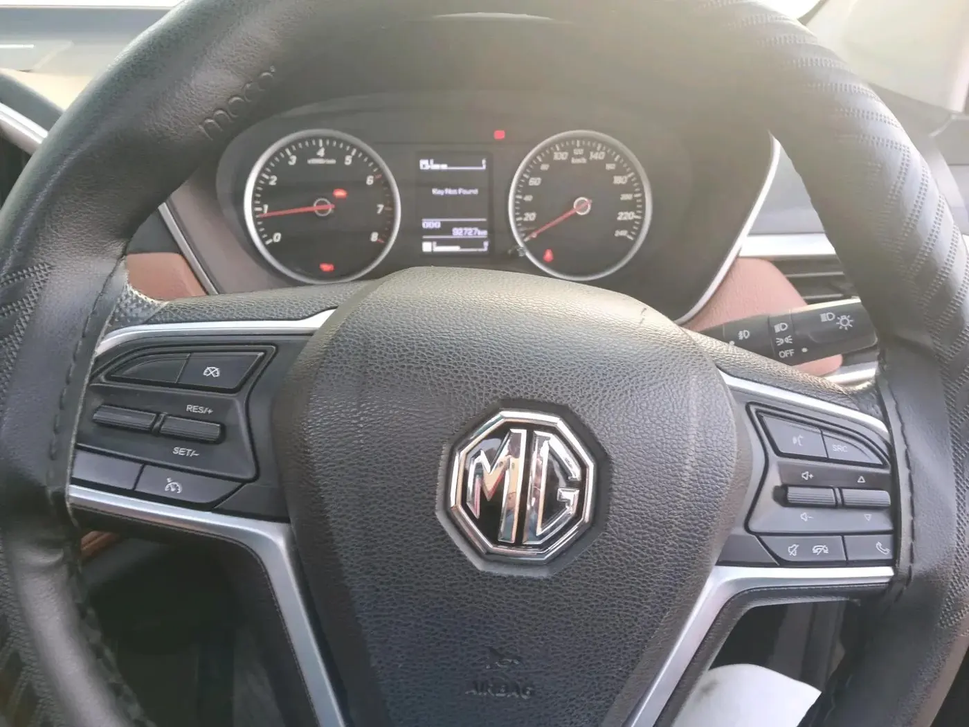 2021 MG HECTOR PLUS SELECT 2.0 DIESEL TURBO MT 7-STR, Diesel, Manual, 95,000 km, interior