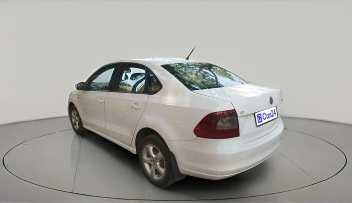 2013 Skoda Rapid ELEGANCE 1.6 TDI CR MT, Diesel, Manual, 1,30,258 km, exterior