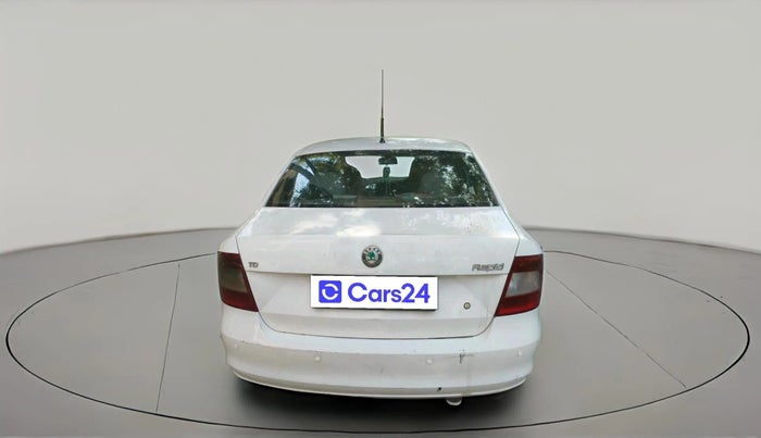 2013 Skoda Rapid ELEGANCE 1.6 TDI CR MT, Diesel, Manual, 1,30,258 km, exterior