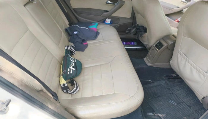 2013 Skoda Rapid ELEGANCE 1.6 TDI CR MT, Diesel, Manual, 1,30,258 km, interior