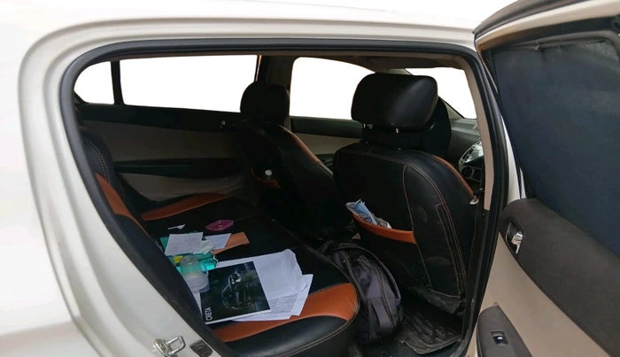 2013 Hyundai i20 MAGNA (O) 1.4 CRDI, Diesel, Manual, 4,17,670 km, interior