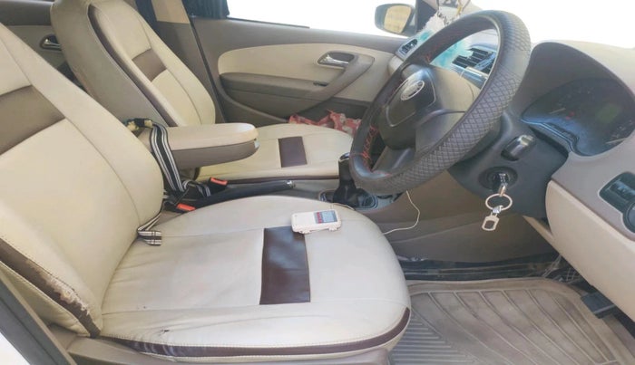 2013 Skoda Rapid AMBITION 1.6 MPI MT, Petrol, Manual, 96,127 km, interior