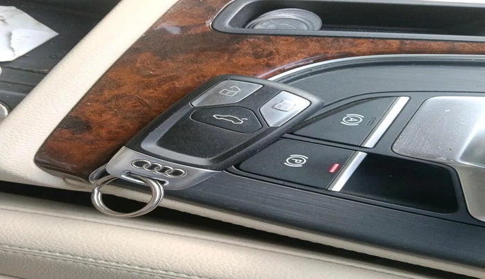 2017 Audi A4 35 TDI Technology, Diesel, Automatic, 80,680 km, interior