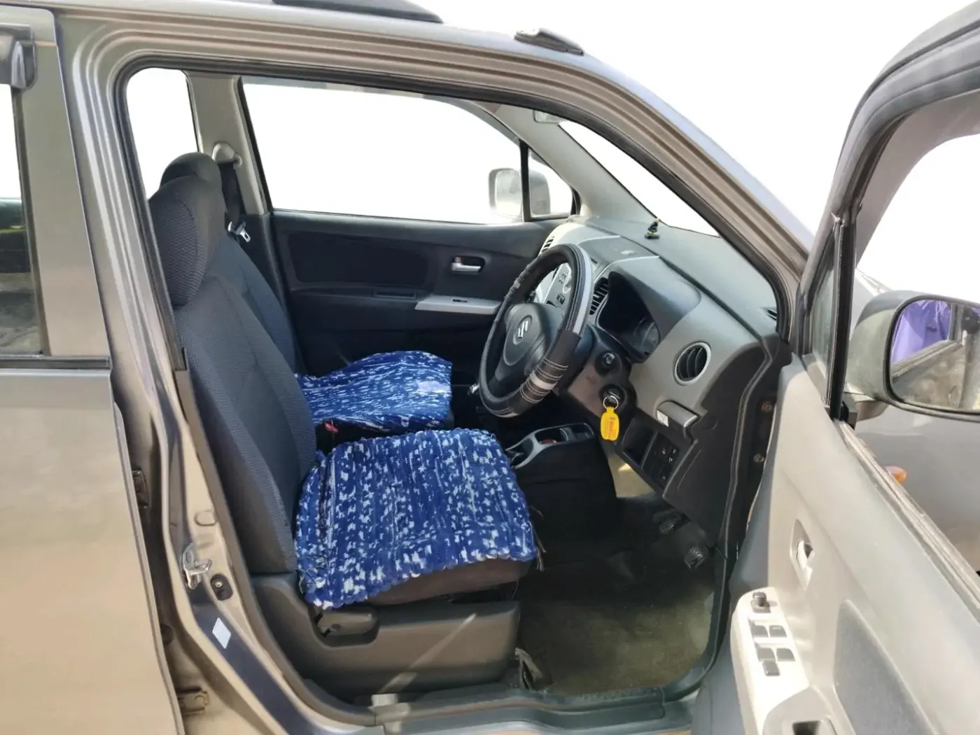 2012 Maruti Wagon R 1.0 VXI, Petrol, Manual, 70,650 km, interior