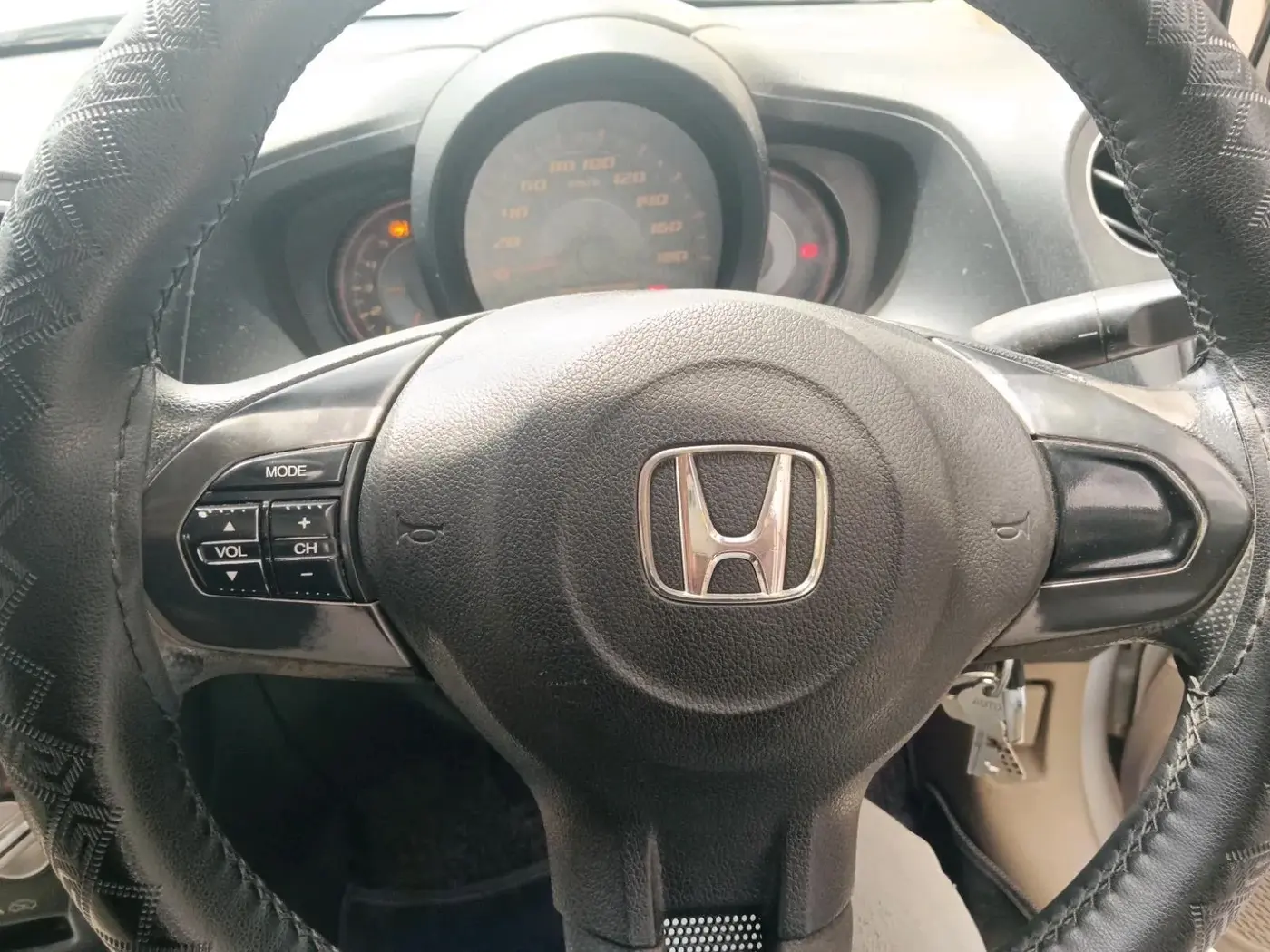 2014 Honda Amaze 1.5L I-DTEC S, Diesel, Manual, 92,788 km, interior