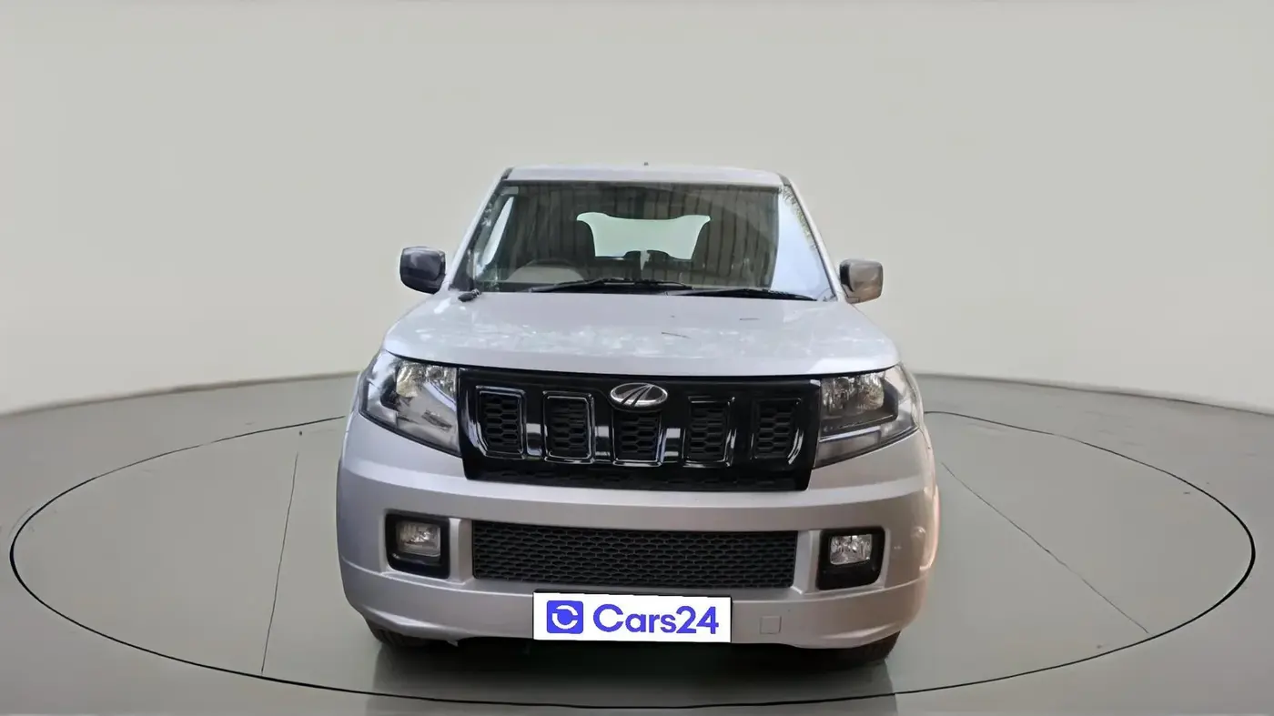 2019 Mahindra TUV300 T4 PLUS, Diesel, Manual, 1,57,211 km, exterior