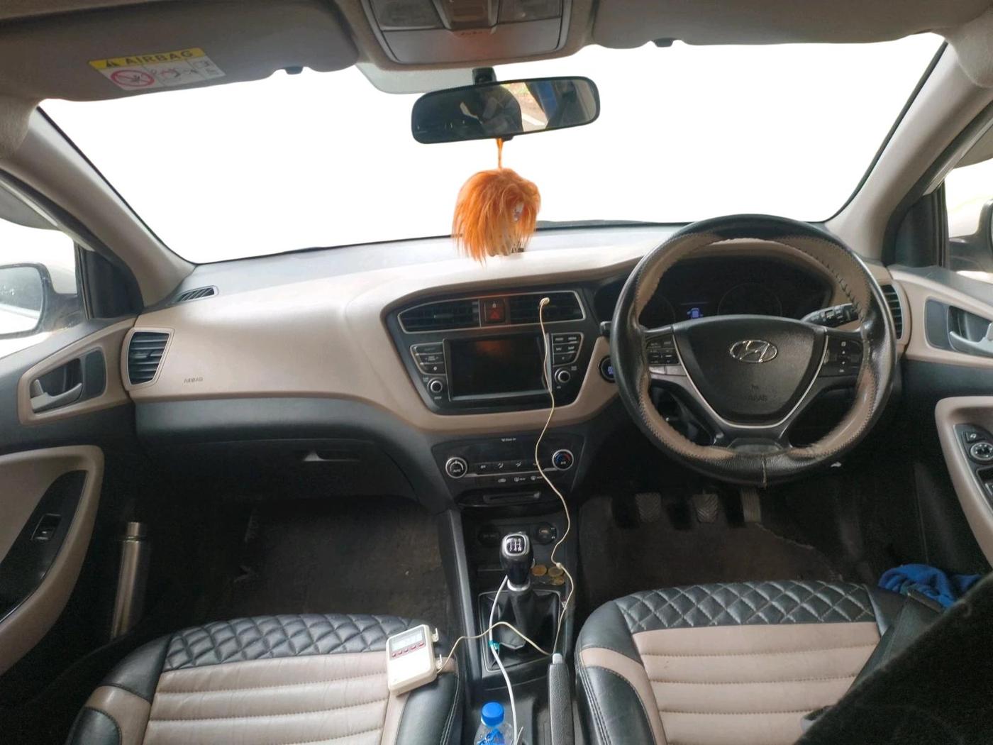 2018 Hyundai Elite i20 ASTA 1.2 (O), Petrol, Manual, 85,895 km, interior