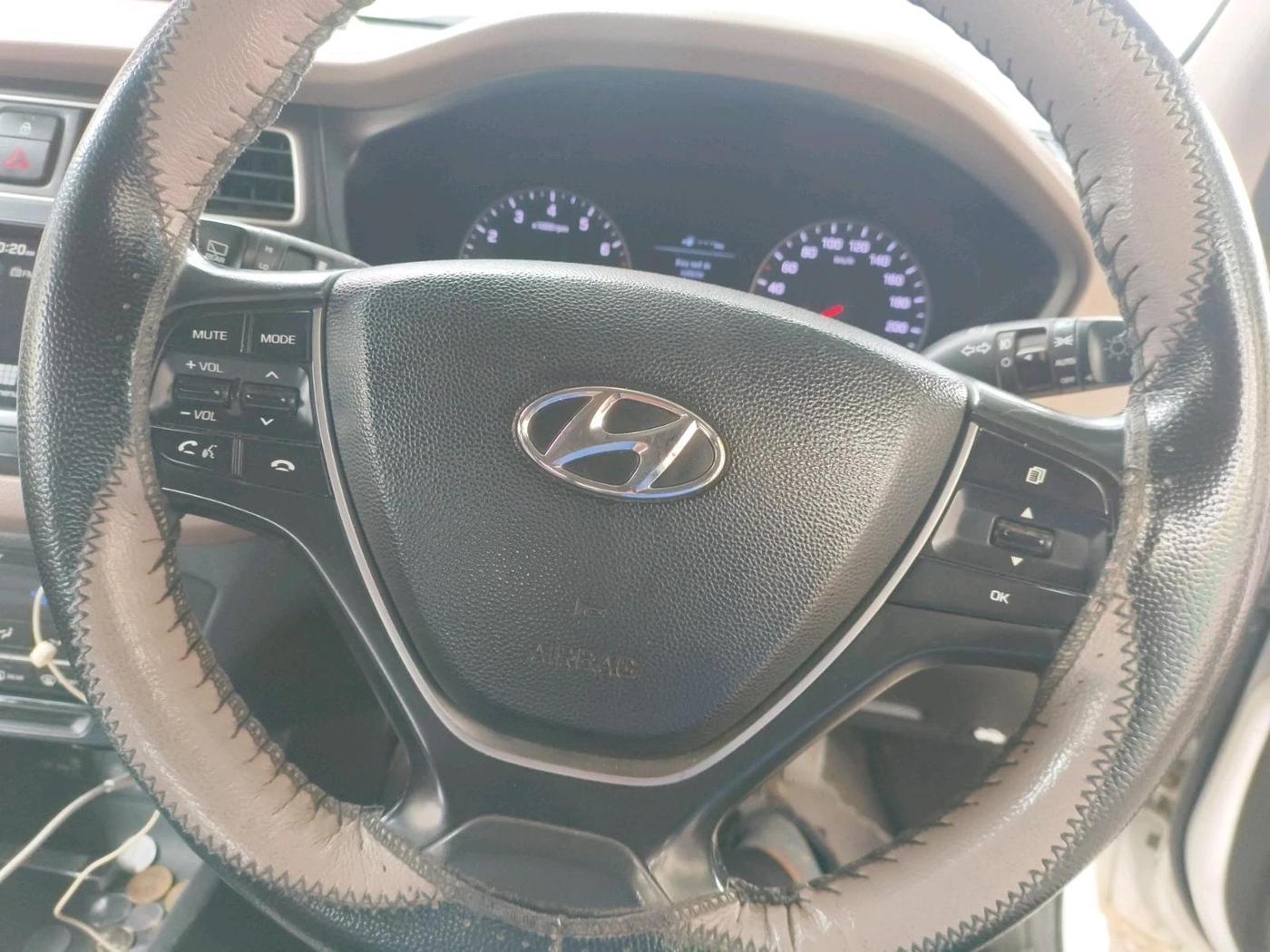 2018 Hyundai Elite i20 ASTA 1.2 (O), Petrol, Manual, 85,895 km, interior