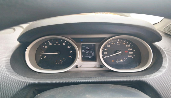2016 Tata Tiago XZ PETROL, Petrol, Manual, 1,00,931 km, interior