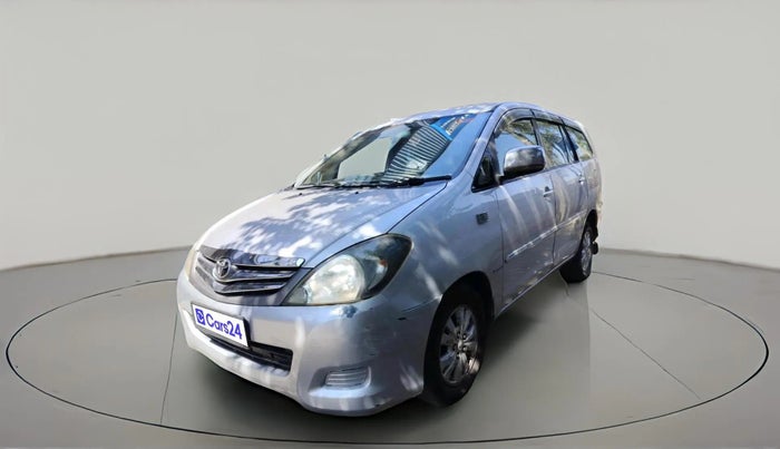 2010 Toyota Innova V 2.5 8 STR, Diesel, Manual, 2,83,476 km, exterior