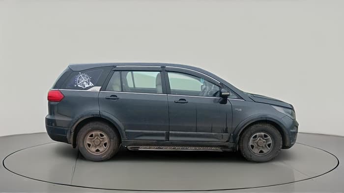 2017 Tata Hexa XM 4X2 7 STR, Diesel, Manual, 2,97,000 km, exterior