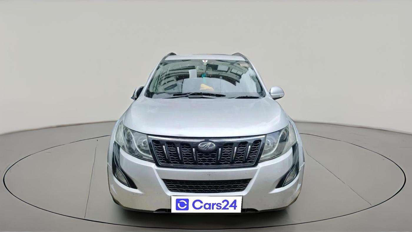 2018 Mahindra XUV500 W6, Diesel, Manual, 1,37,587 km, exterior