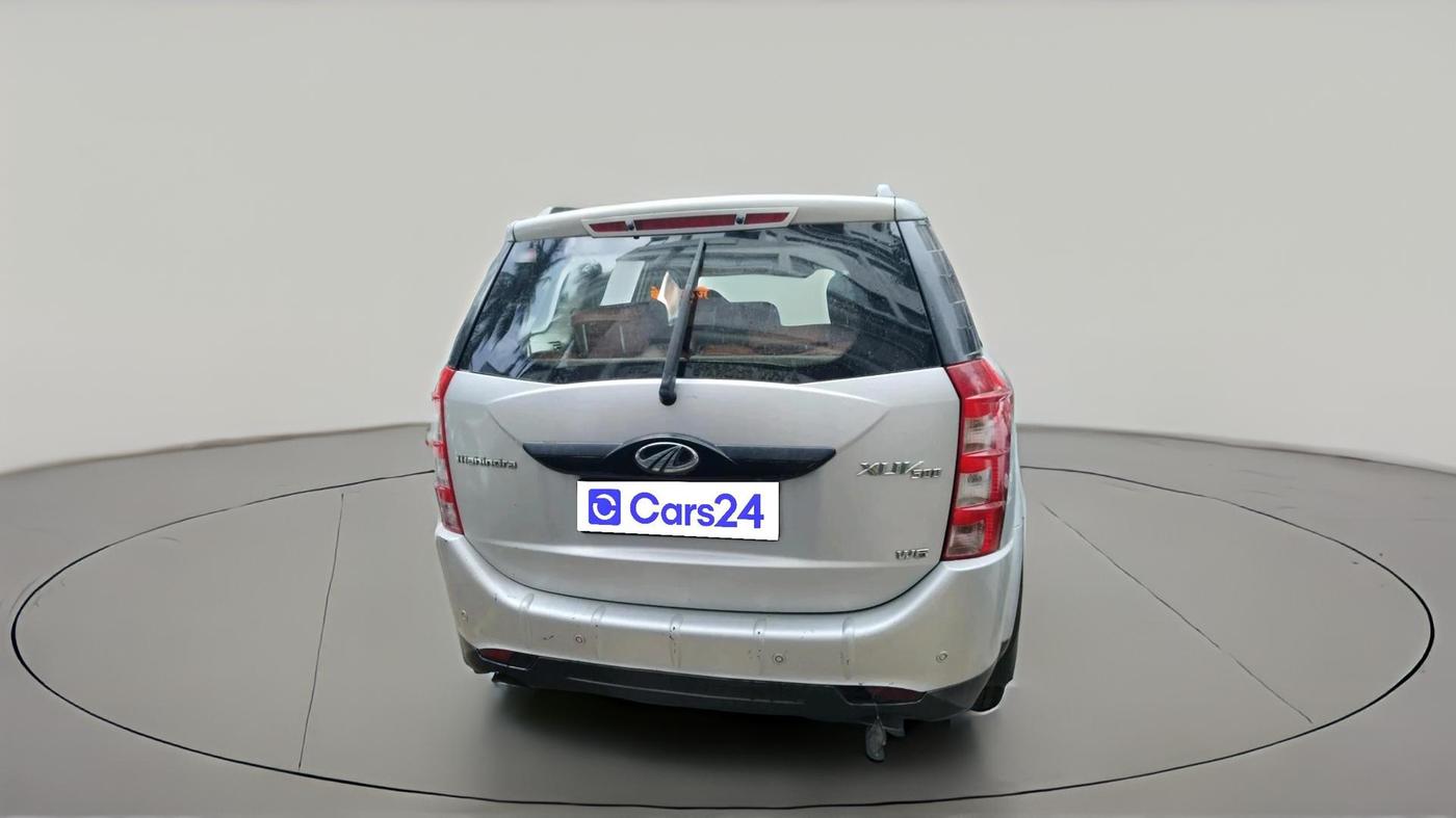 2018 Mahindra XUV500 W6, Diesel, Manual, 1,37,587 km, exterior