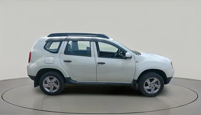 2015 Renault Duster 85 PS RXL DIESEL (OPT), Diesel, Manual, 1,10,894 km, exterior