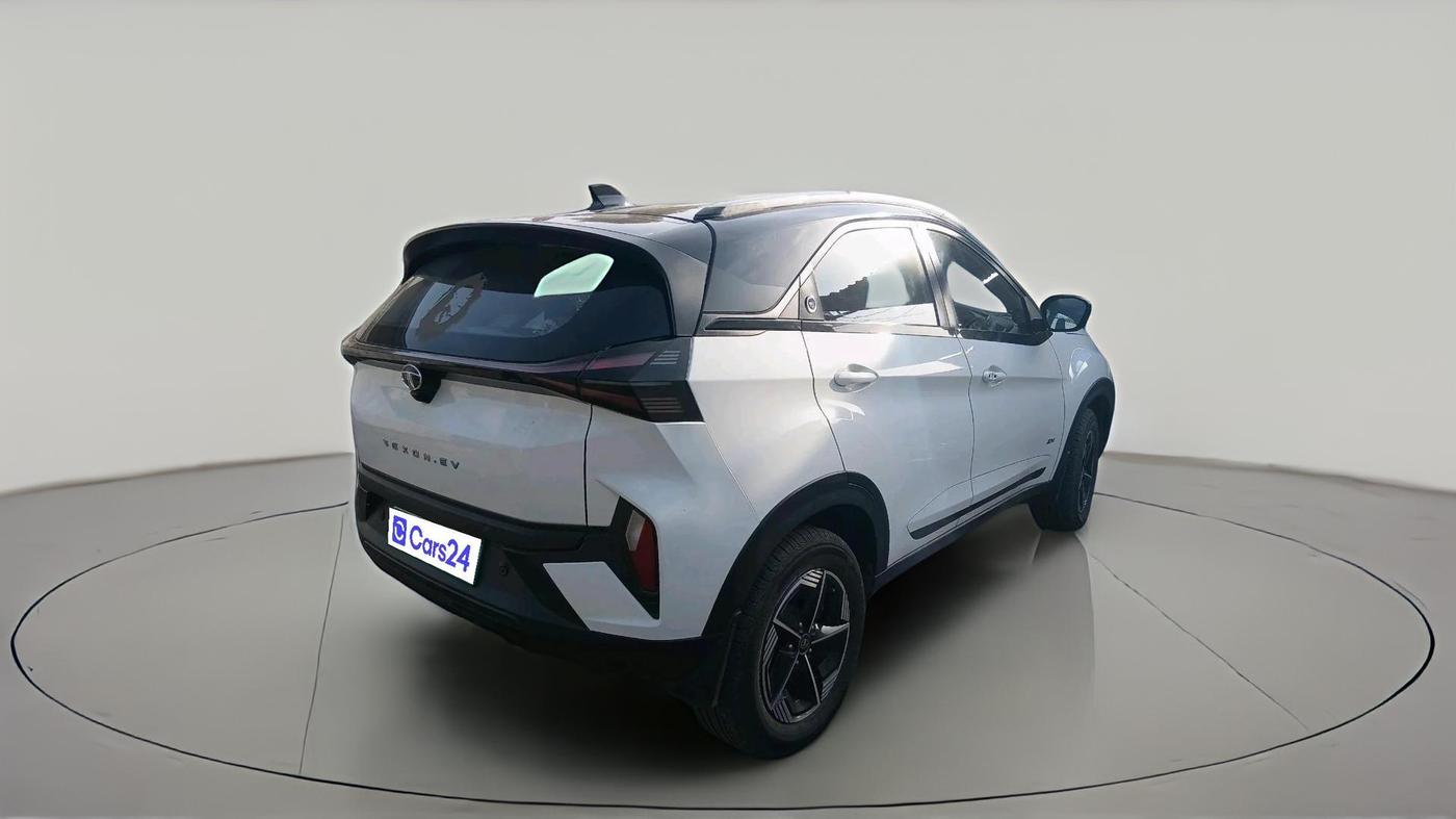 2023 Tata NEXON EV FEARLESS MEDIUM RANGE, Electric, Automatic, 82,766 km, exterior