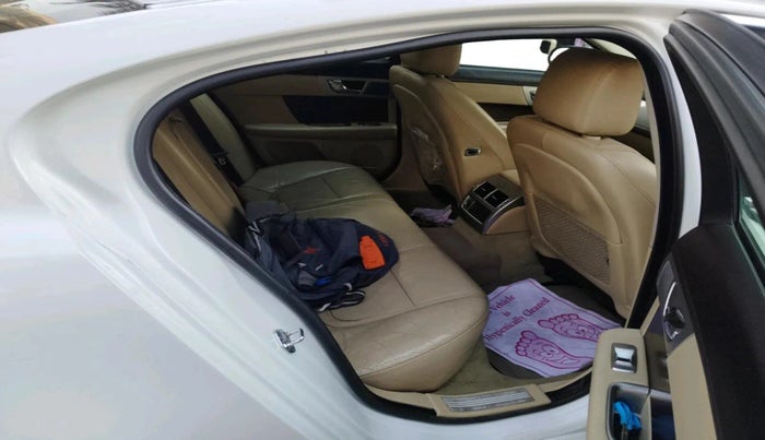 2013 Jaguar XF 2.2 DIESEL, Diesel, Automatic, 1,28,062 km, interior