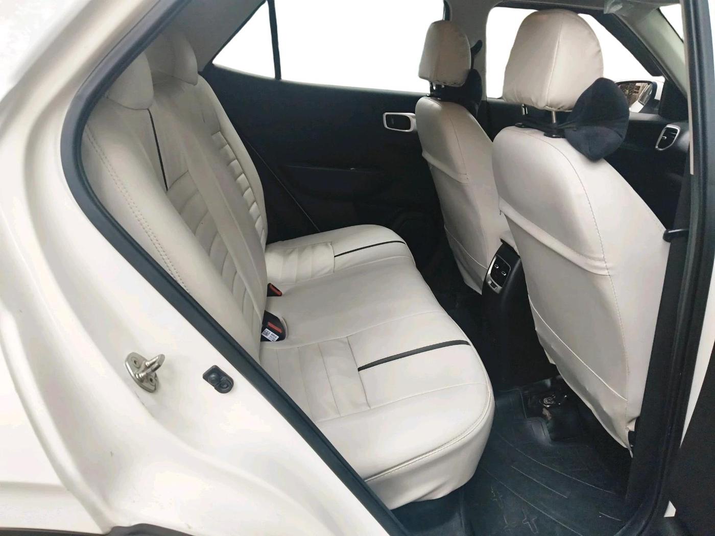 2022 Hyundai VENUE S 1.2, Petrol, Manual, 61,354 km, interior