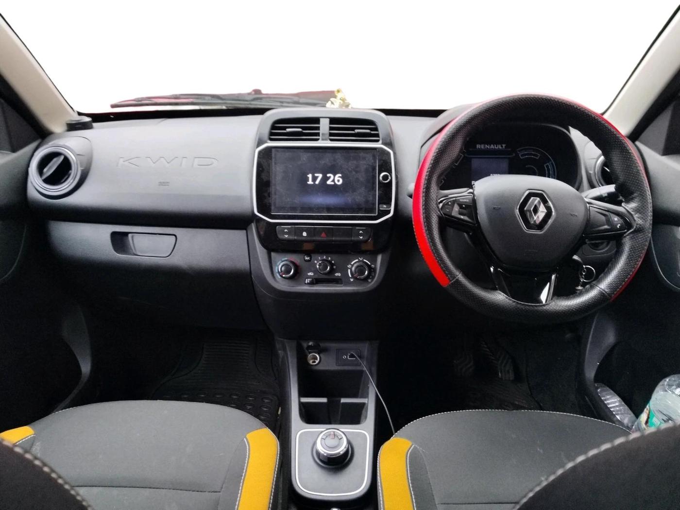 2025 Renault Kwid CLIMBER 1.0 AMT Dual Tone , Petrol, Automatic, 6,760 km, interior