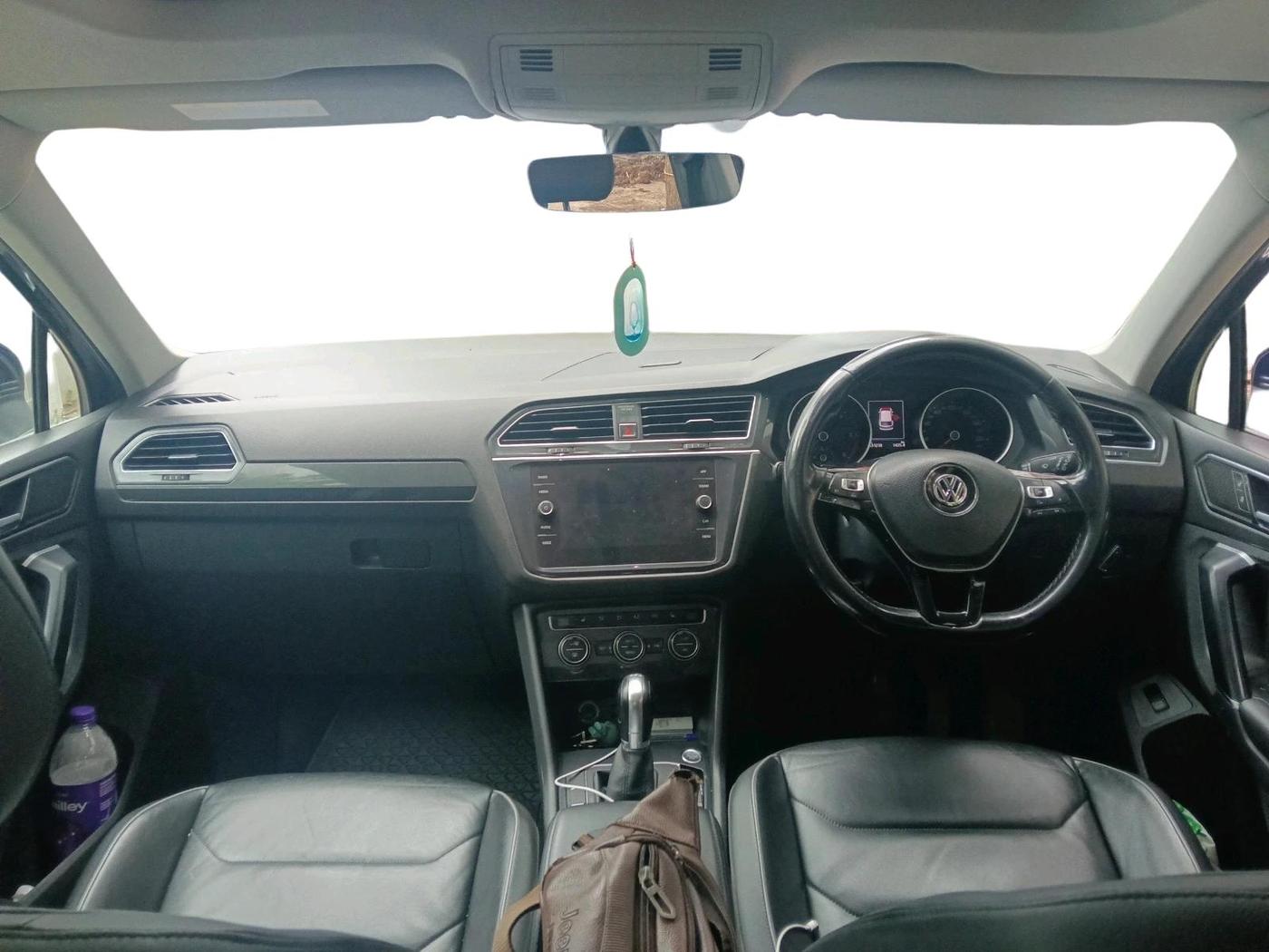 2017 Volkswagen TIGUAN HIGHLINE TDI AT, Diesel, Automatic, 1,31,218 km, interior