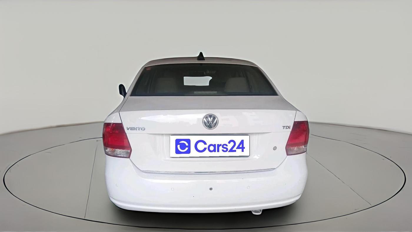 2015 Volkswagen Vento HIGHLINE 1.5 AT, Diesel, Automatic, 1,24,044 km, exterior