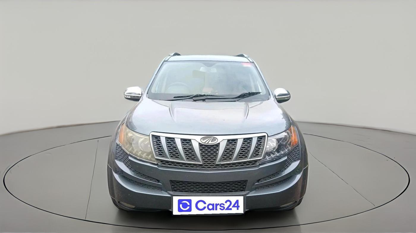 2013 Mahindra XUV500 W8, Diesel, Manual, 1,35,319 km, exterior
