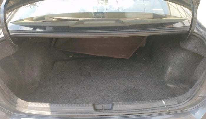 2016 Volkswagen Vento HIGHLINE 1.5 AT, Diesel, Automatic, 1,16,722 km, exterior