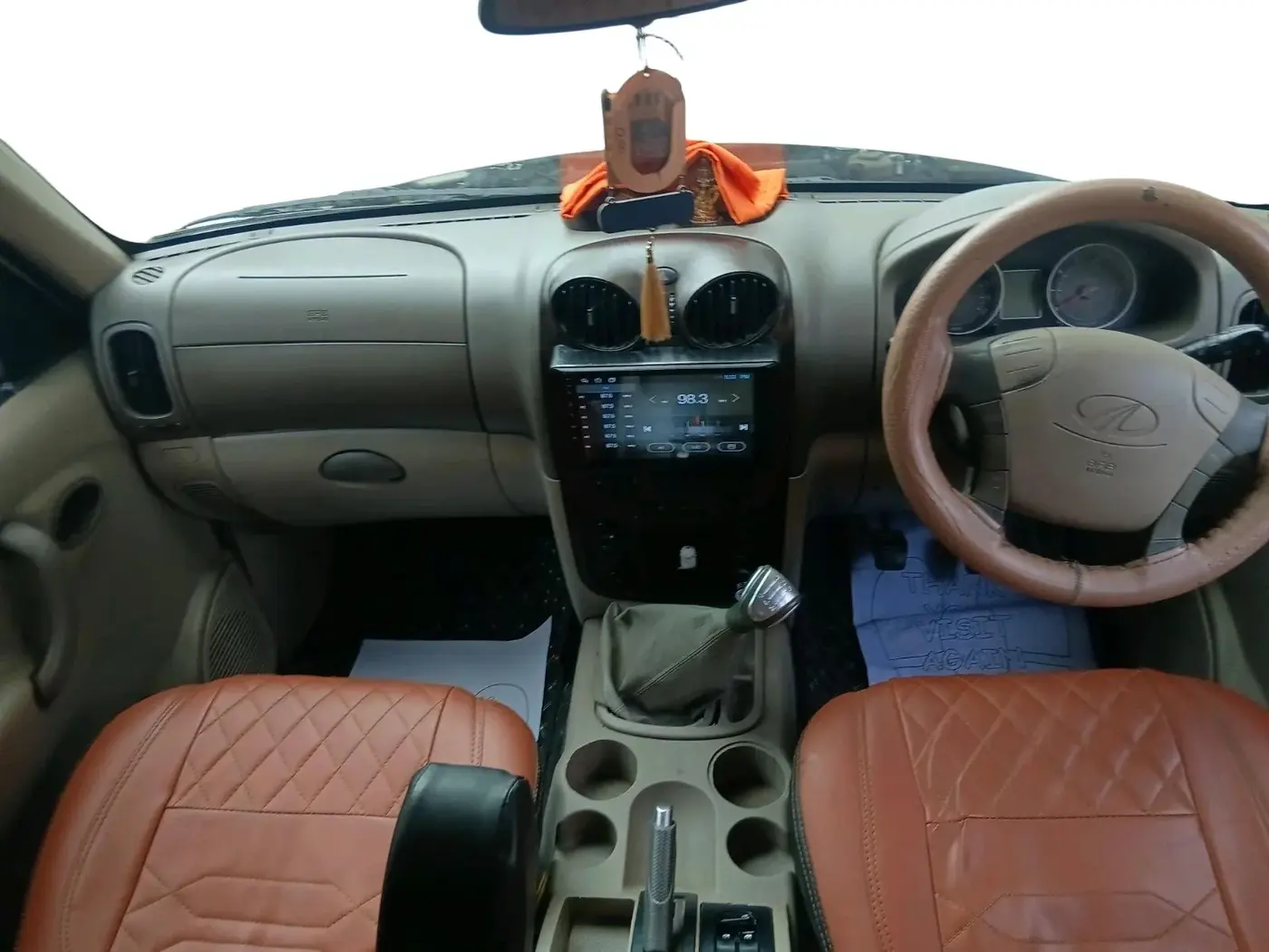 2010 Mahindra Scorpio VLX 2WD AIRBAG BS-III, Diesel, Manual, 1,77,546 km, interior
